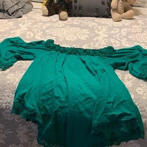 Zanzea emerald green, ruffled, off the shoulder top. Size L